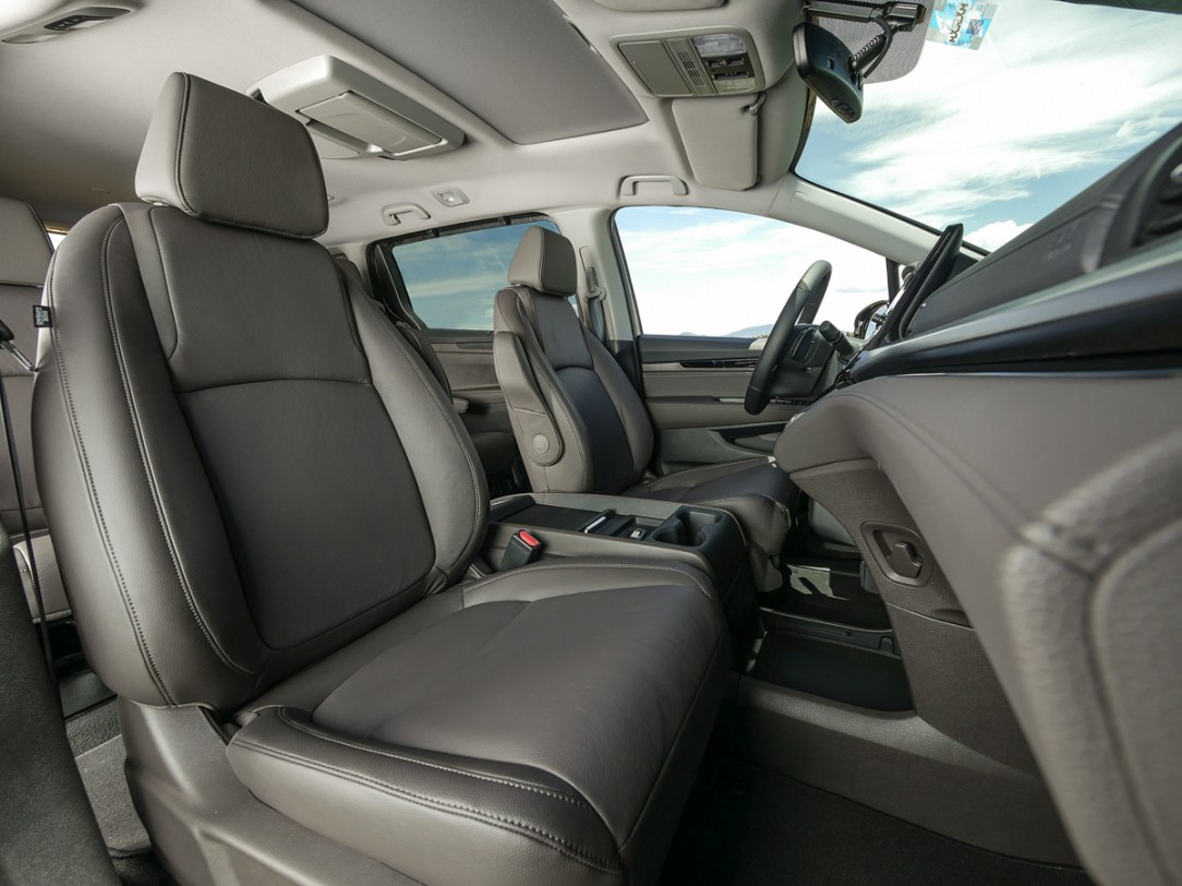 Honda Odyssey web-30