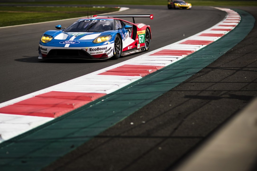 thumbnail_FORD GT (2)
