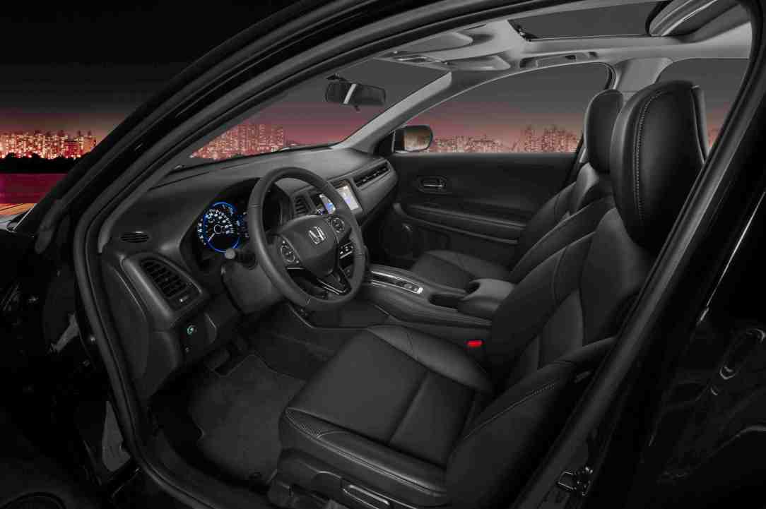 HR-V_2018_INTERIOR_LATERAL