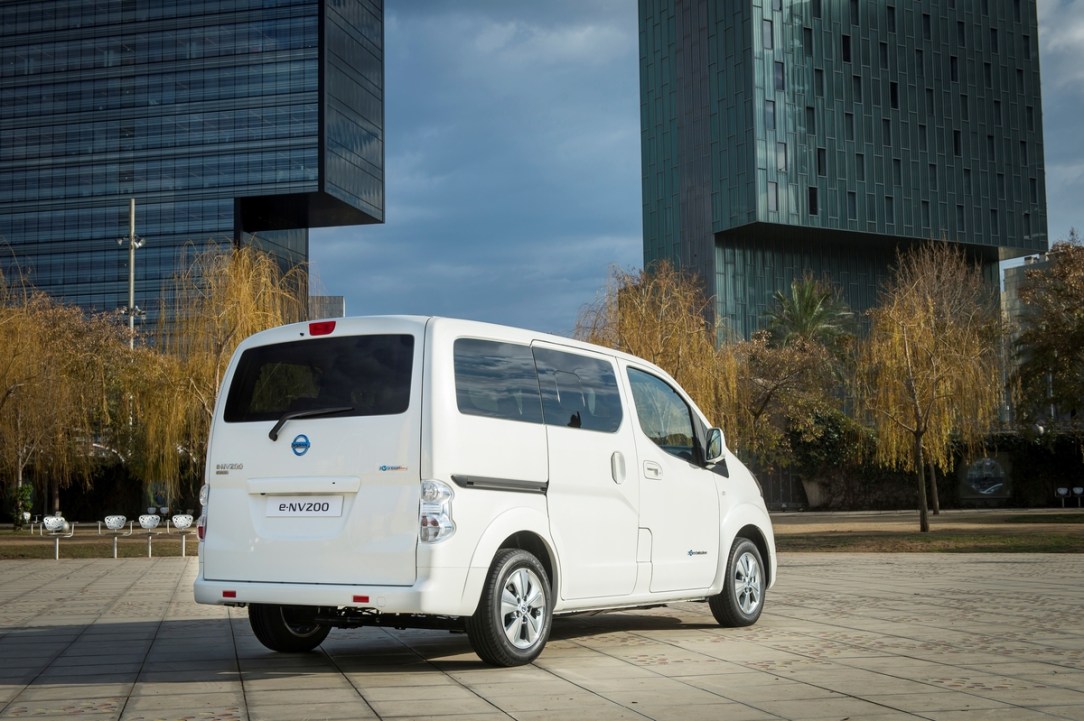 La van eléctrica Nissan e-NV200 expande su rango de autonomía