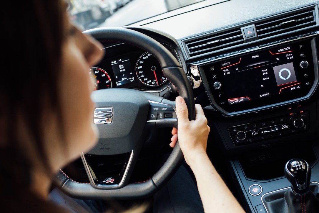 SEAT - Alexa, me llevo el paraguas (1)