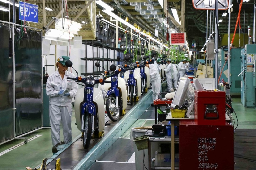 thumbnail_Produccion de Super Cub en Japón