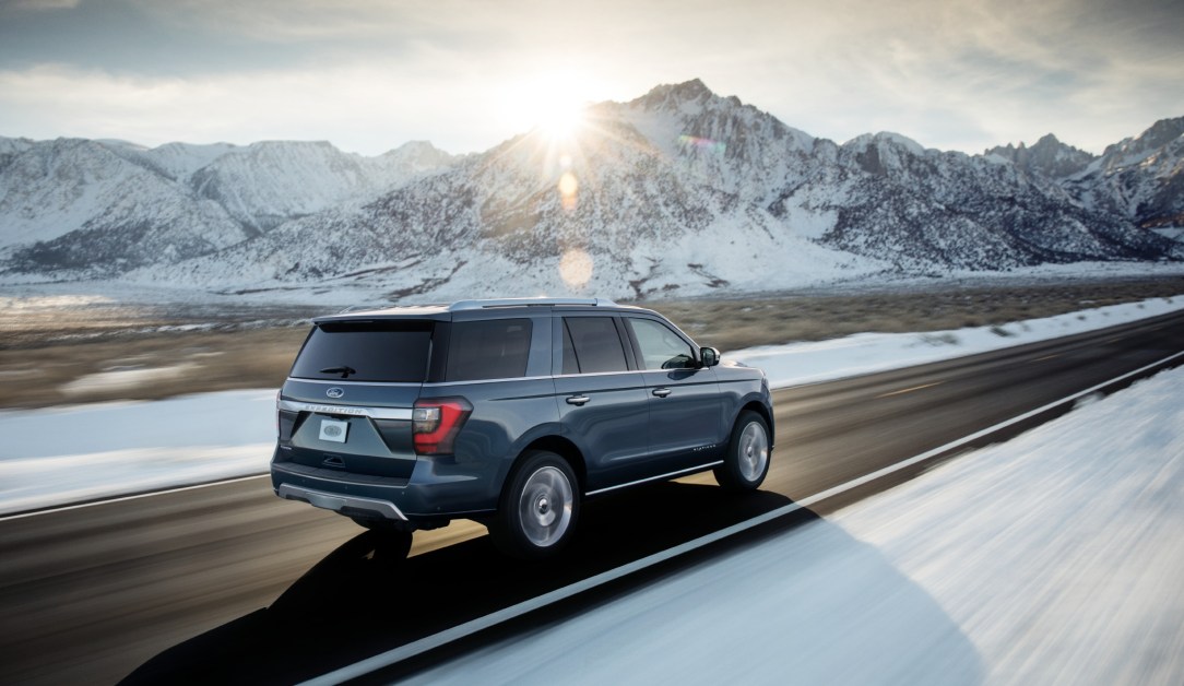 1464575_18Ford-Expedition_330 bg 1h_C1f_preview