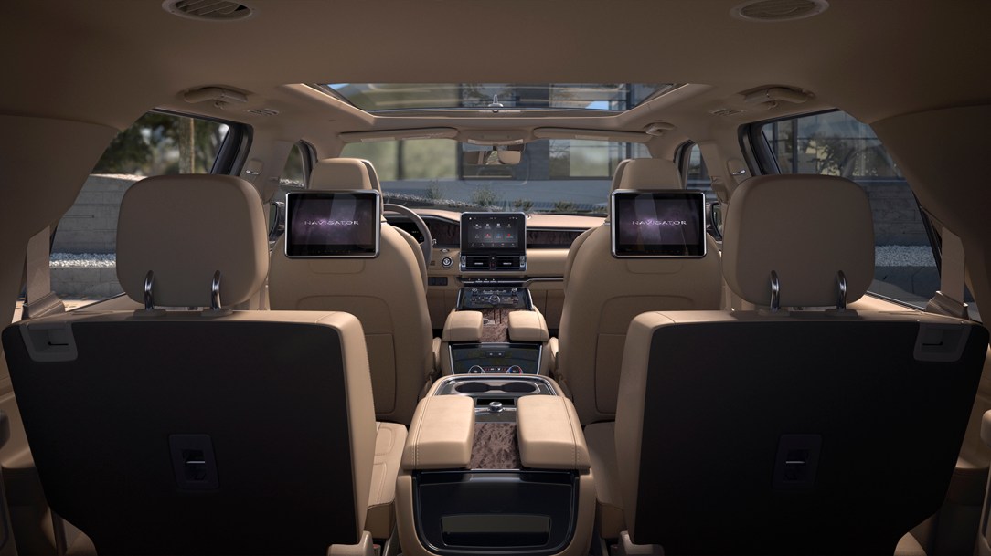 1474823_18_LNC_NAV_30060_Hires_RGB_170316