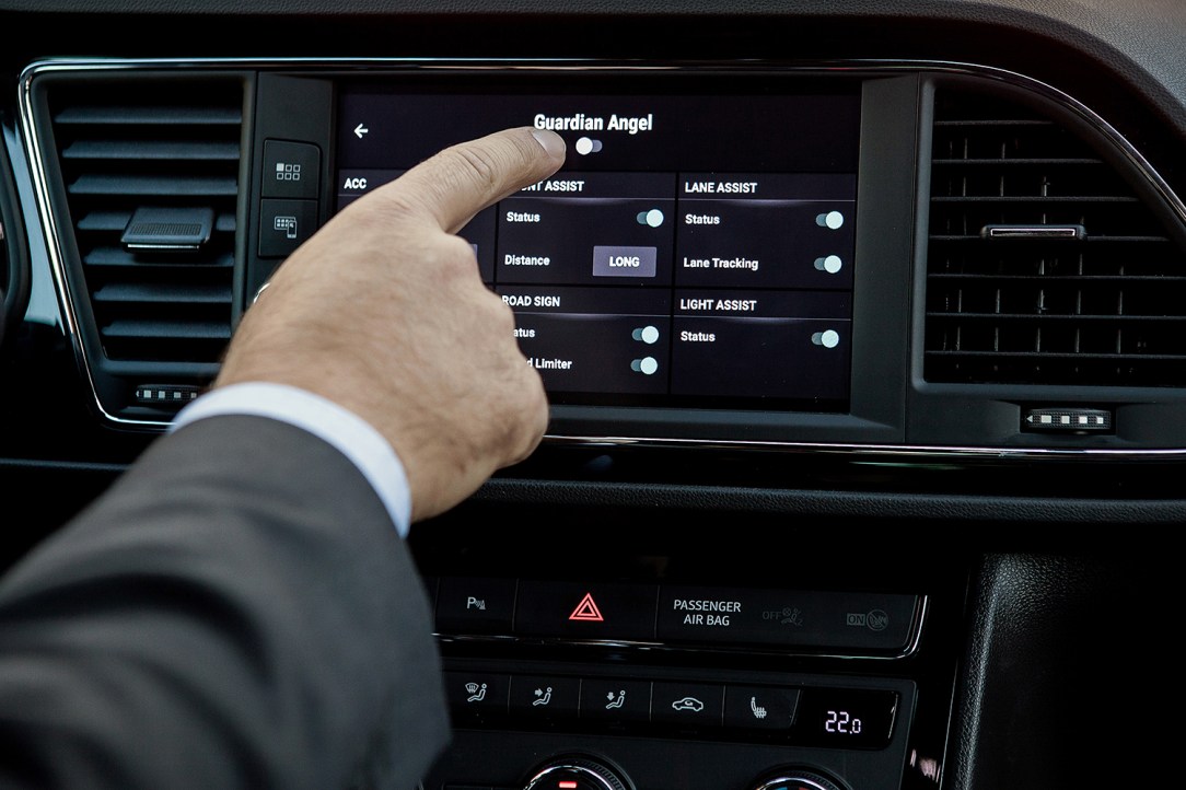 Cristóbal, tu ángel de la guarda al volante (3)