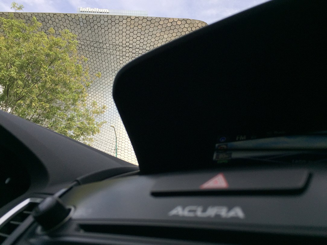 Acura Soumaya