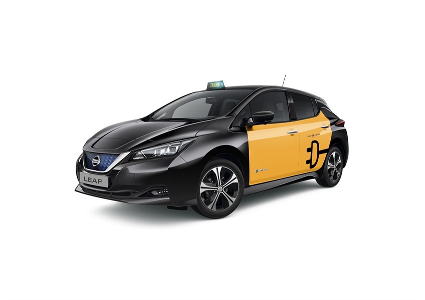 Nissan presenta el nuevo LEAF en versión taxi en Barcelona