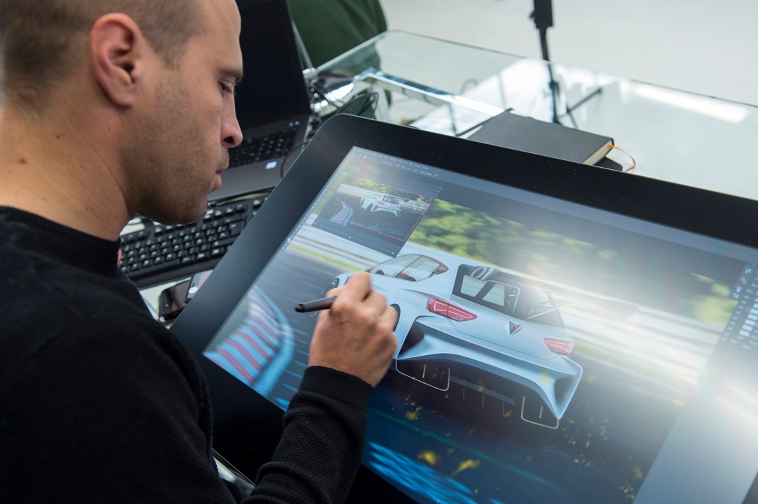 CUPRA_Story_eRacer_007_HQ