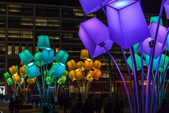 El nuevo Nissan LEAF ilumina el festival Llum Bcn