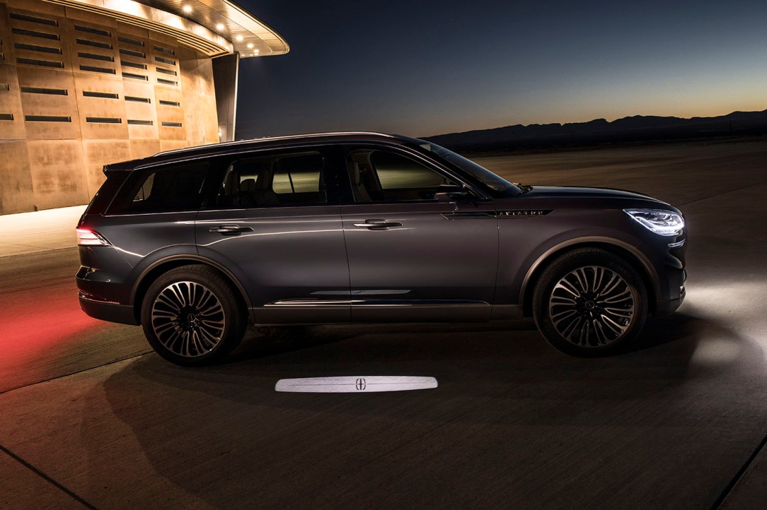 Lincoln Aviator 7