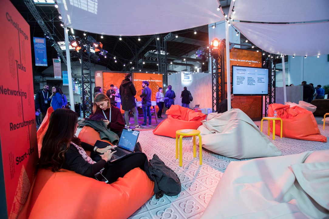 SEAT_MWC_4YFN_001_HQ