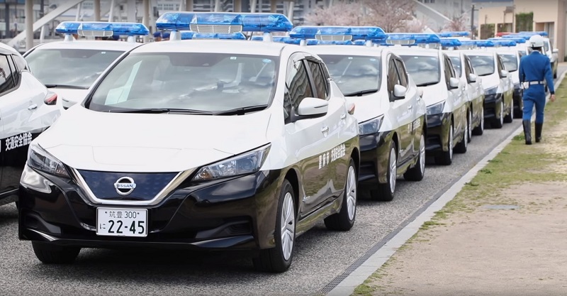 El nuevo Nissan LEAF se convierte en patrulla de policía en Jap