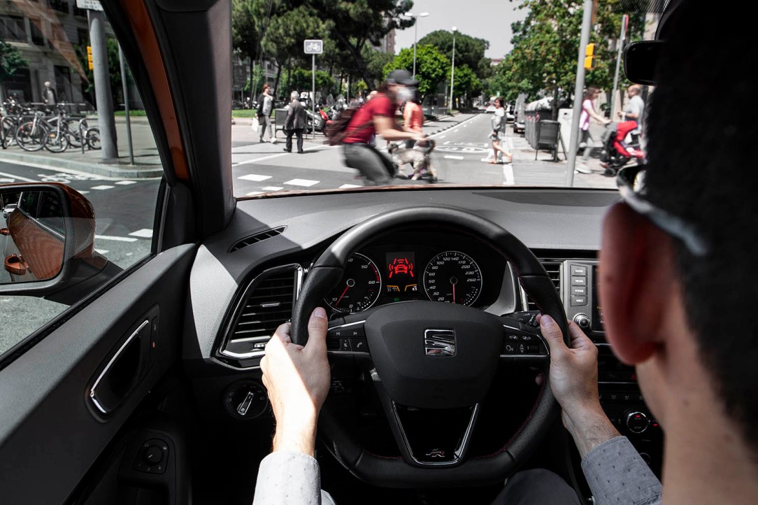 The-seven-assistants-we-can-no-longer-live-without_004_HQ