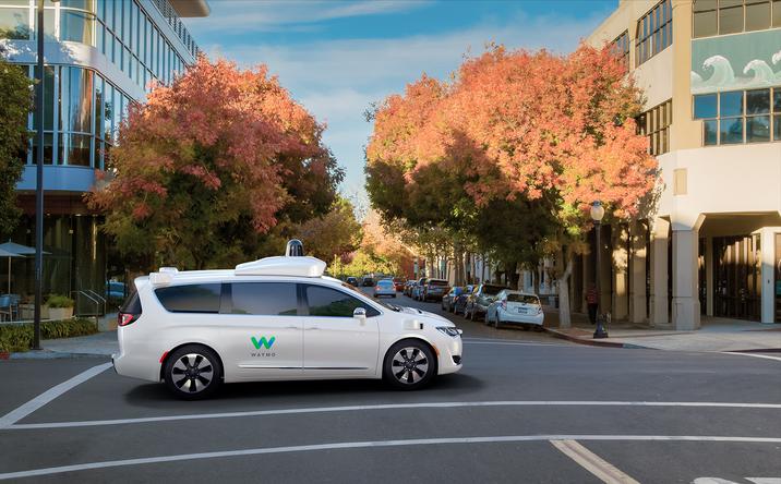 Chrysler Pacifica Hybrid - Waymo_2