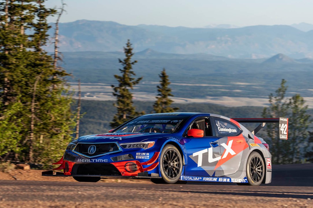 Acura victorious at Pikes Peak