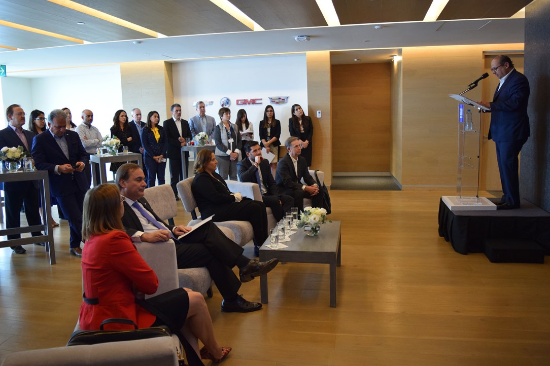 Ernesto-M-Hernandez-Presidente-y-Director-General-GM-de-Mexico