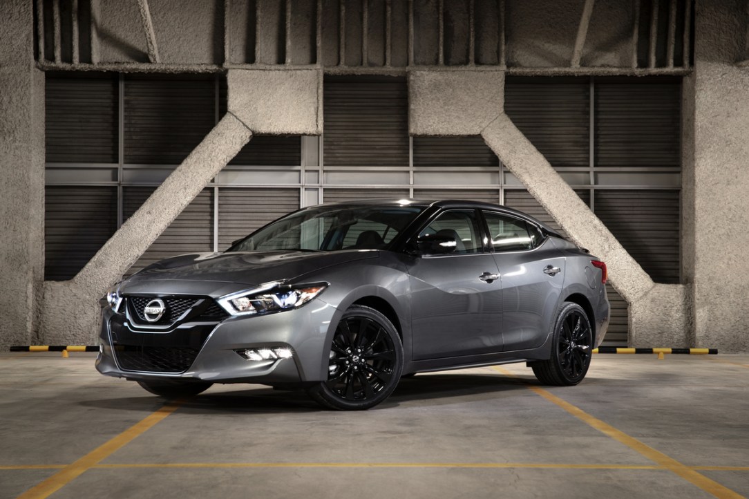 Nissan presenta en México la gama ‘Midnight Edition’ confor