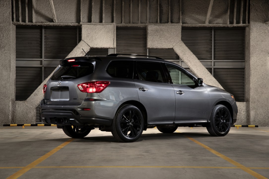 Nissan presenta en México la gama ‘Midnight Edition’ confor