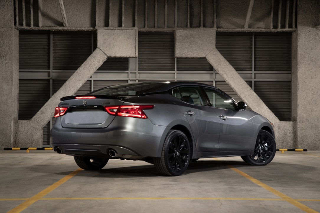 Nissan presenta en México la gama ‘Midnight Edition’ confor