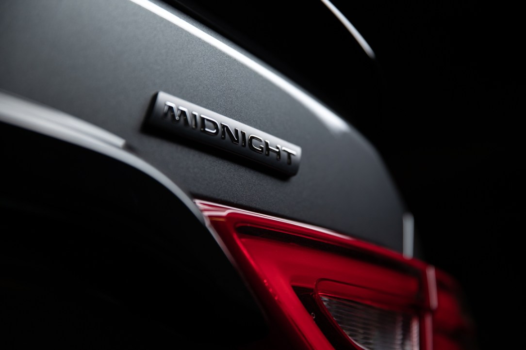 Nissan presenta en México la gama ‘Midnight Edition’ confor