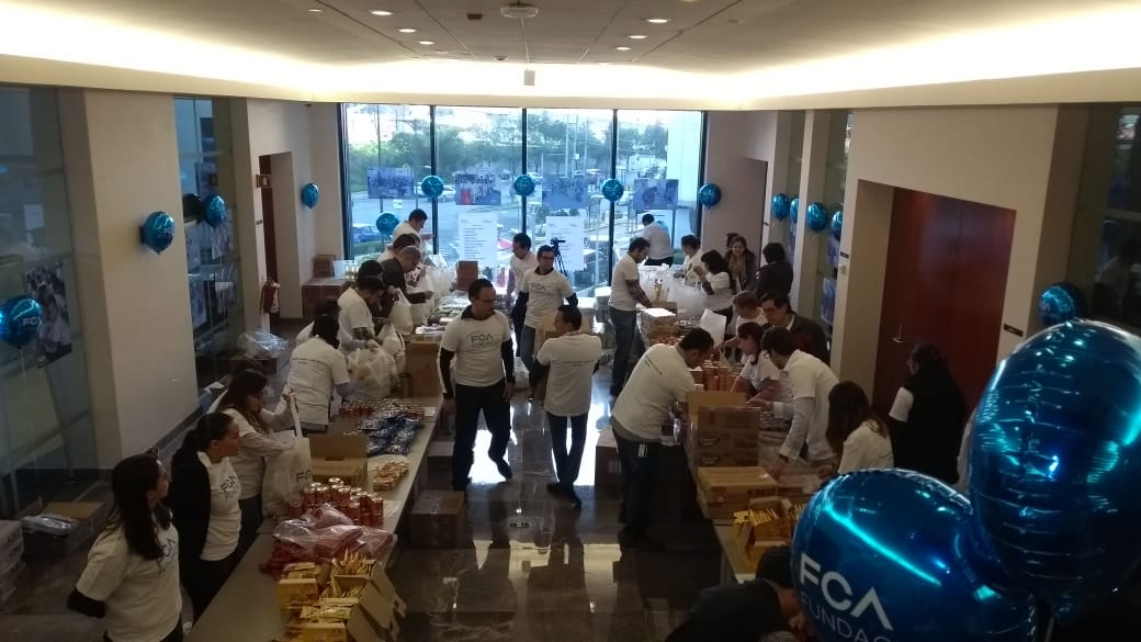 Voluntarios de Fundación FCA en la CDMX