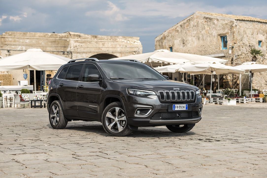 2019 Jeep Cherokee_1
