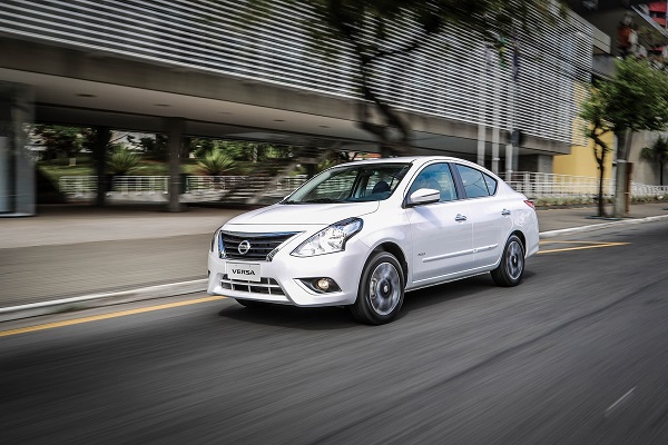 Nissan Versa 2019 integra una nueva consola ofreciendo mayor per