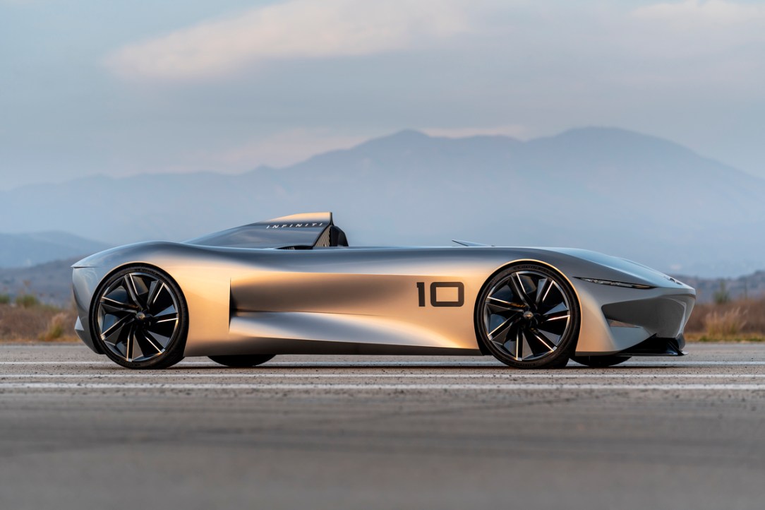 INFINITI Prototype 10