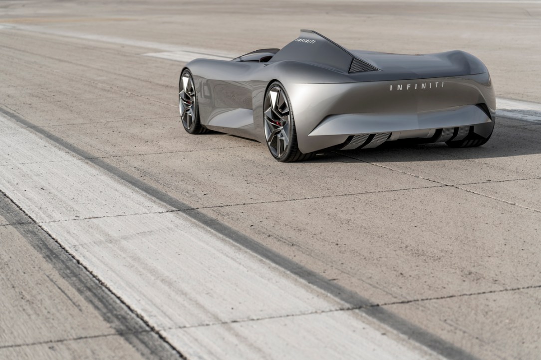 INFINITI Prototype 10