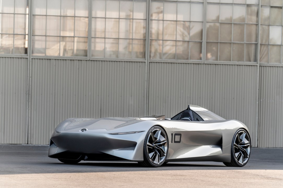 INFINITI Prototype 10