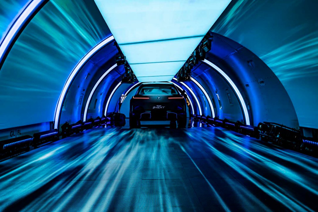 P90321928_highRes_bmw-vision-inext-on-