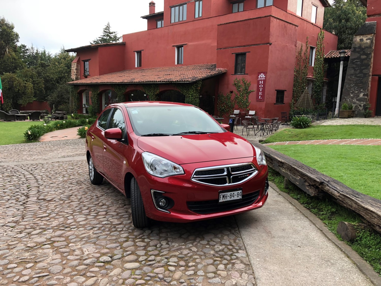 Dodge Attitude comprueba que es el sedán con mejor rendimiento – Cafre
