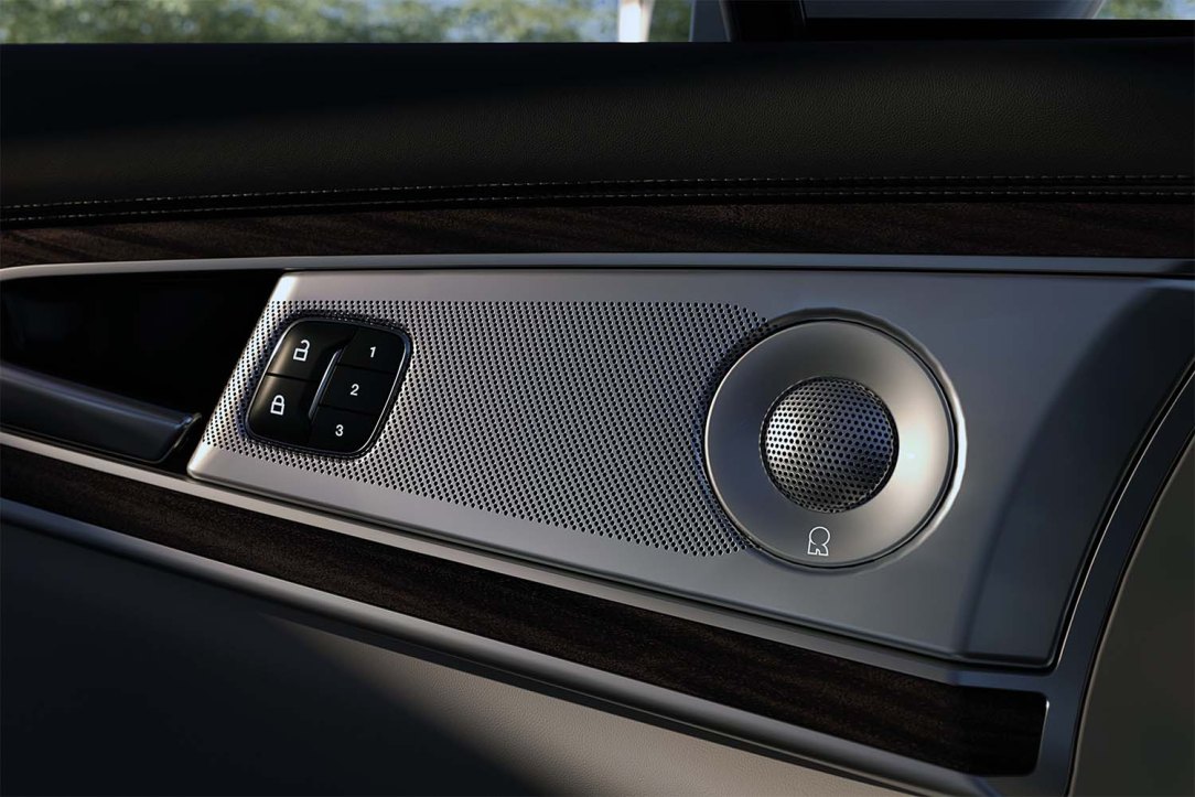 19_LNC_NTS_200089_Hires_RGB_180629