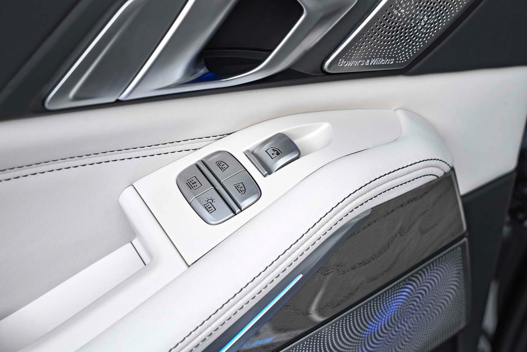 P90327235_highRes_the-first-ever-bmw-x