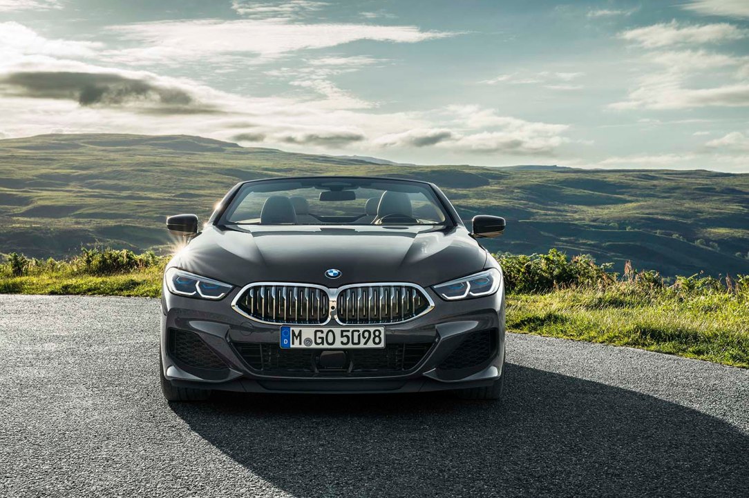 P90327655_highRes_the-new-bmw-8-series
