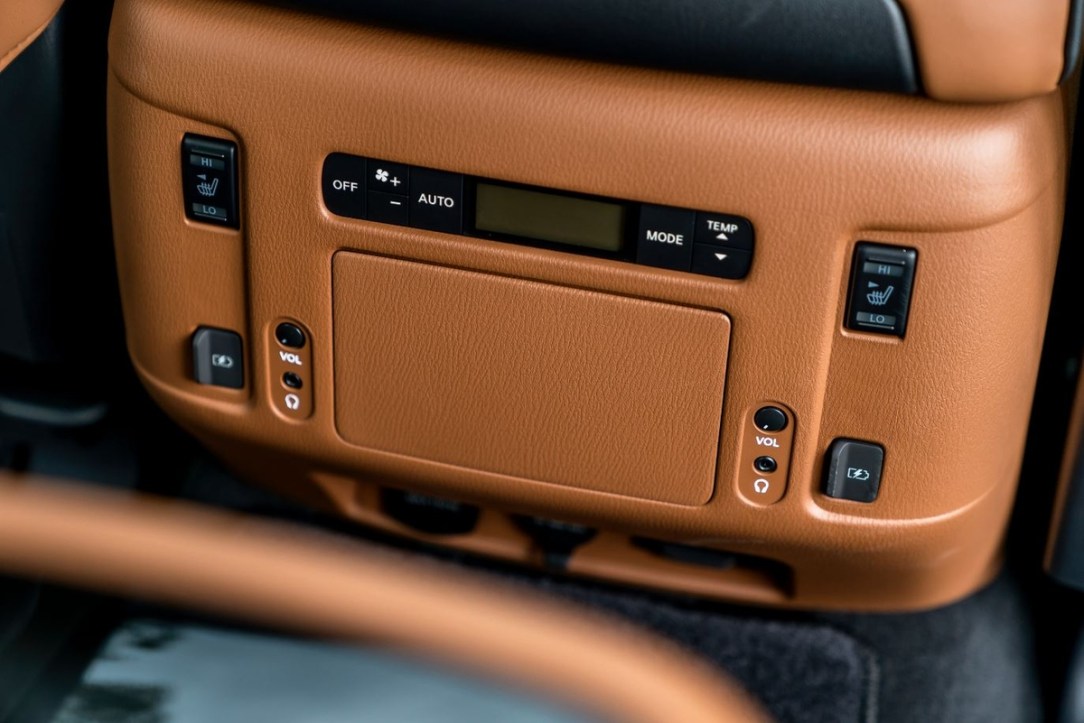 INFINITI QX80, entretenimiento a bordo