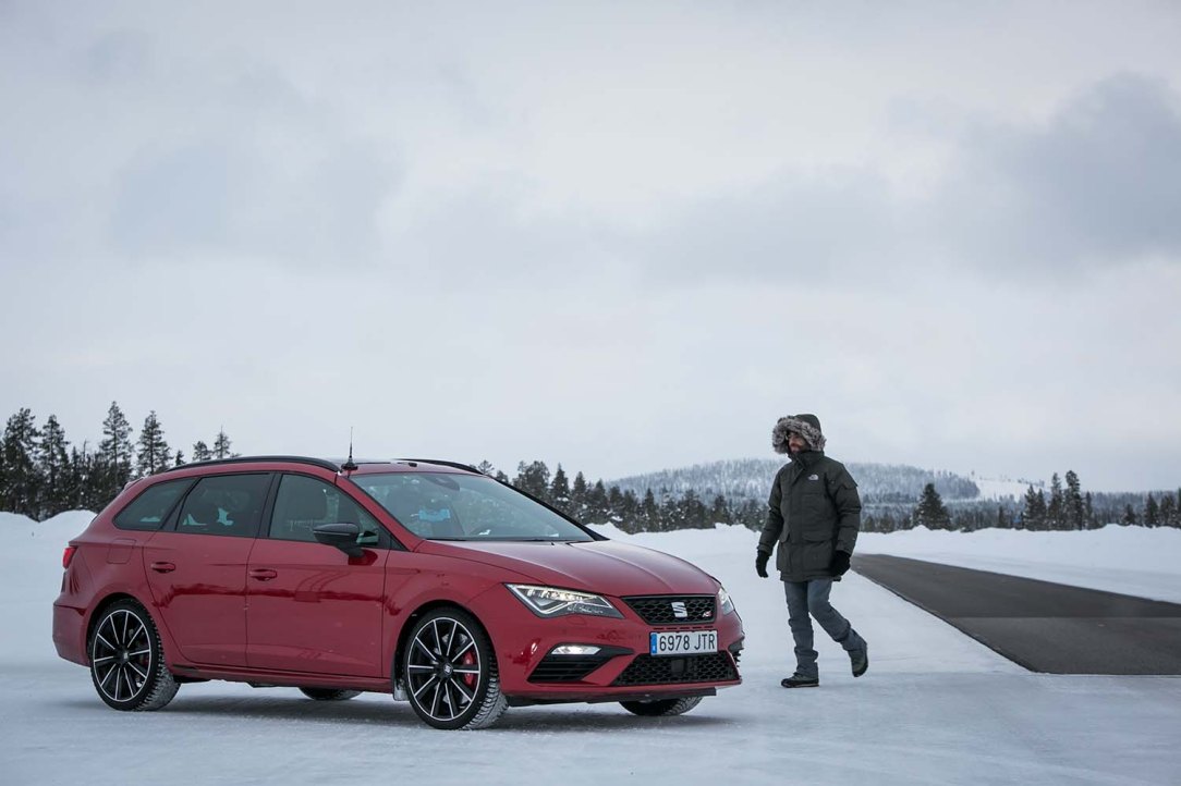 Engineers-in-the-Arctic-Circle_001_HQ