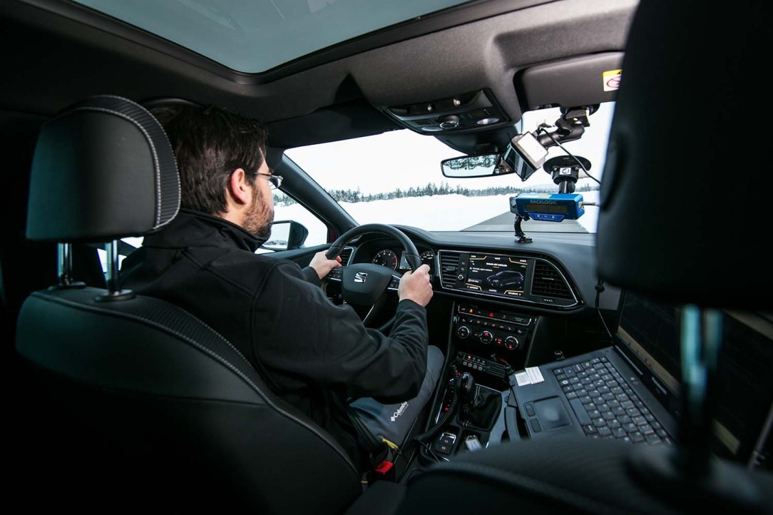 Engineers-in-the-Arctic-Circle_004_HQ