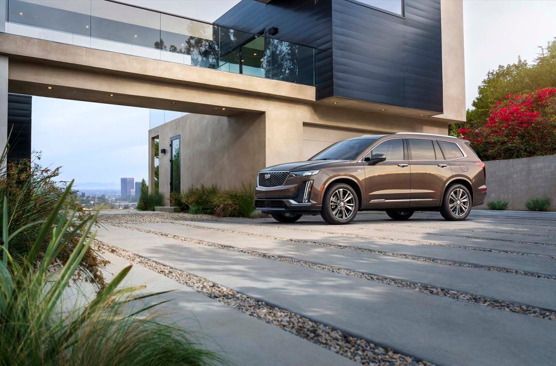 The first-ever Cadillac XT6 Premium Luxury model provides an ele