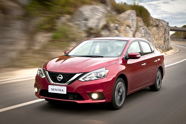 Nissan presenta sus vehículos con el mejor rendimiento de combu