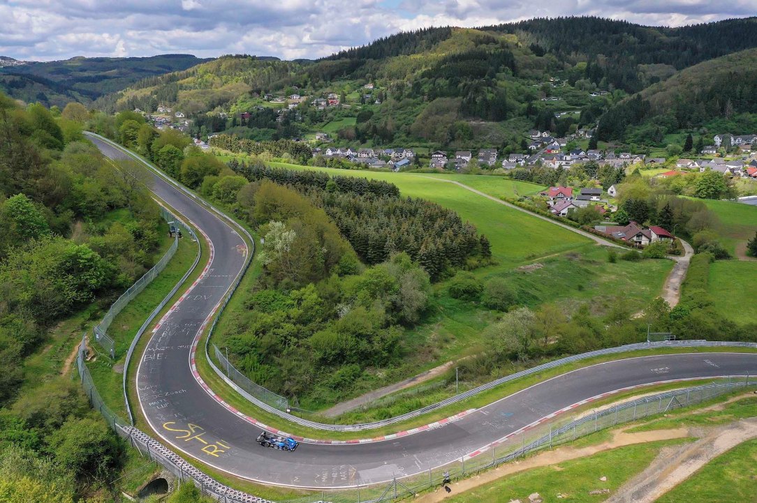 Volkswagen ID.R on the Nordschleife: High-tech meets tradition