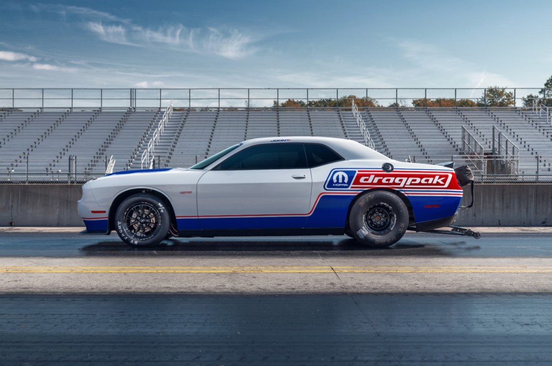Mopar Dodge Challenger Drag Pak_4
