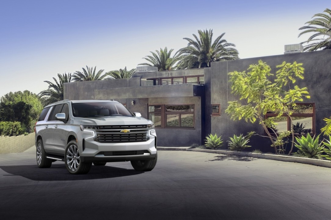 Chevrolet-Suburban 2021