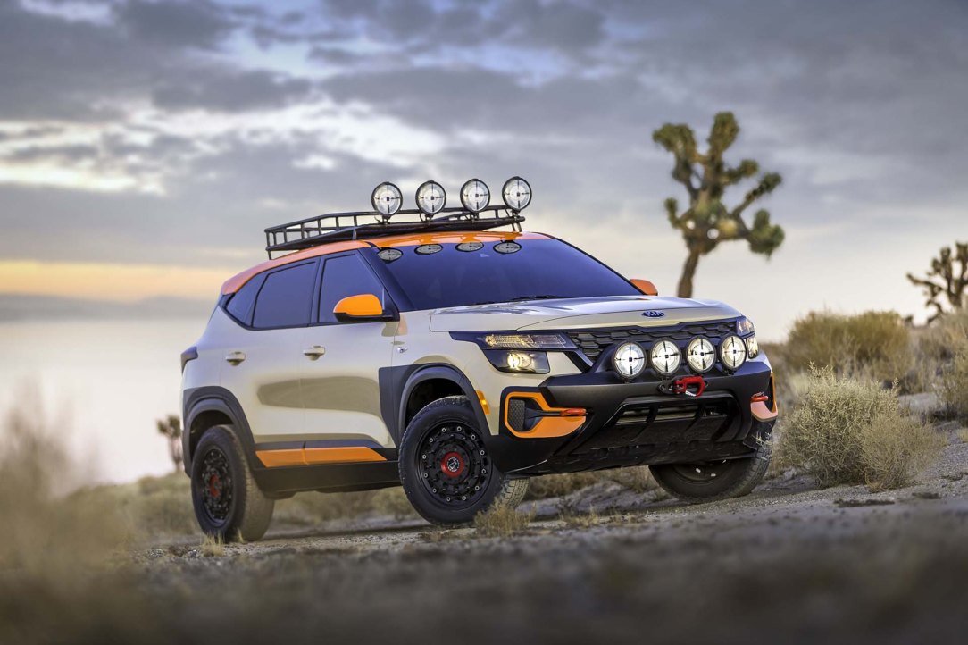 Seltos X-Line Trail Attack Concept &amp; Seltos X-Line Urban Concept