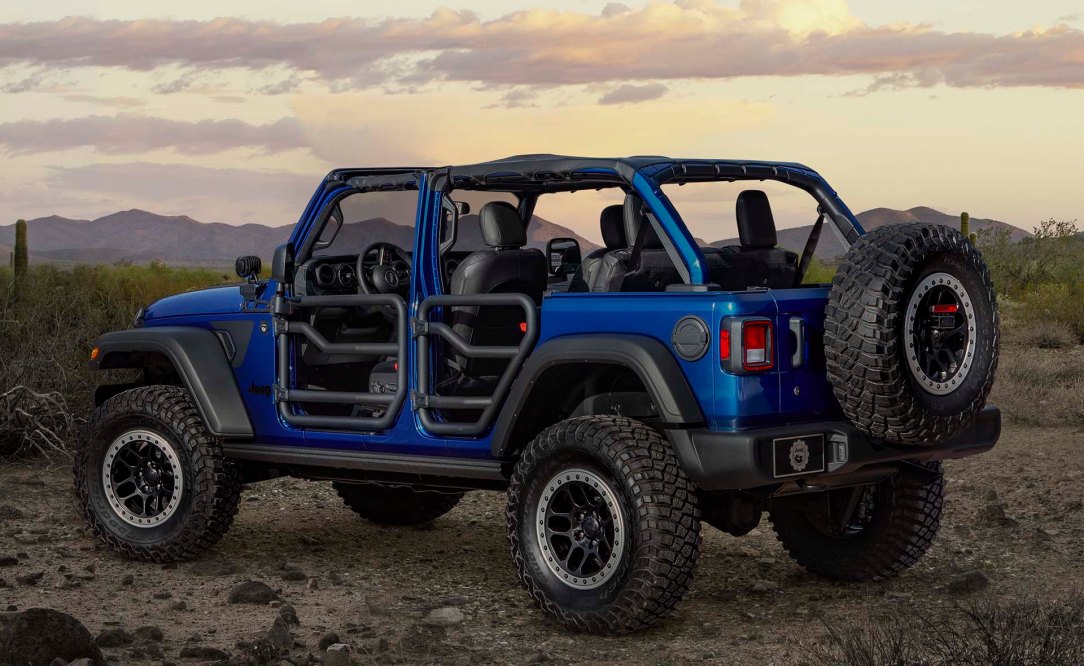 Kicking off the opening of the 2020 Chicago Auto Show, Mopar int