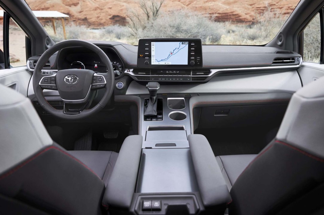 2021_Toyota_Sienna_XSE_09-scaled